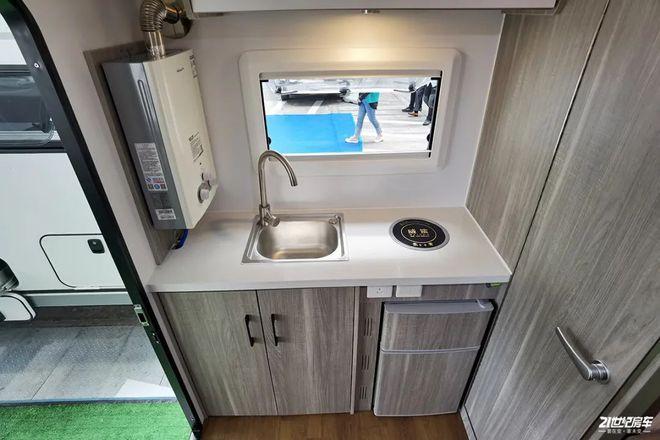 其它方面包括车载冰箱及万和热水器等家用电器等